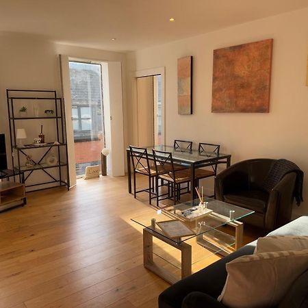 Central, Modern And Peaceful, Lovely Cathedral Views, Two-Bed Apartment With 40" Smart Tv & Free Onsite Parking Lincoln Dış mekan fotoğraf