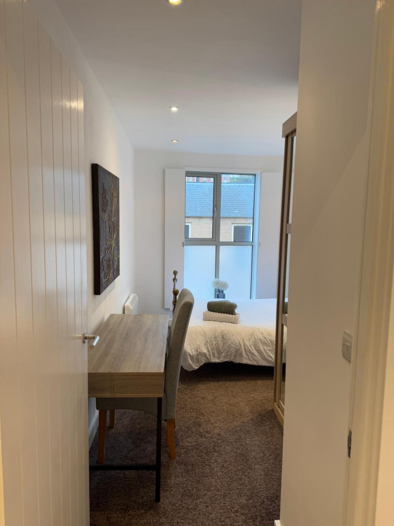 Central, Modern And Peaceful, Lovely Cathedral Views, Two-Bed Apartment With 40" Smart Tv & Free Onsite Parking Lincoln Dış mekan fotoğraf